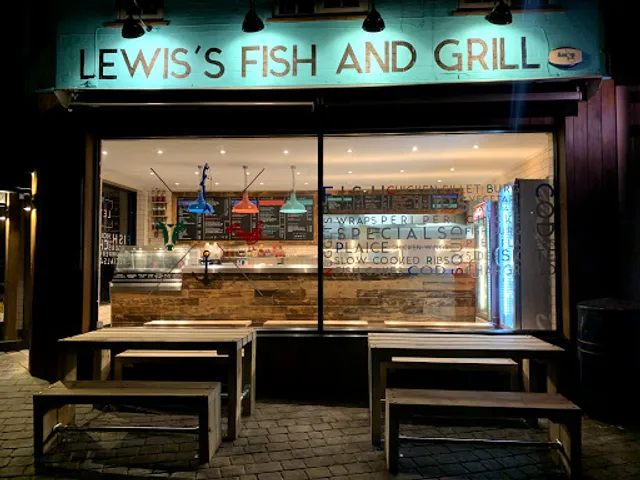 Lewis’s Fish & Grill
