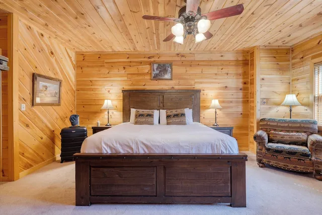 Hottub, Game Room, Forest Views, Near Gatlinburg Four Bears Lodge by Avantstay