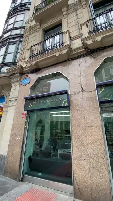 AURORA Beauty Nails - Manicura y pedicura en Bilbao