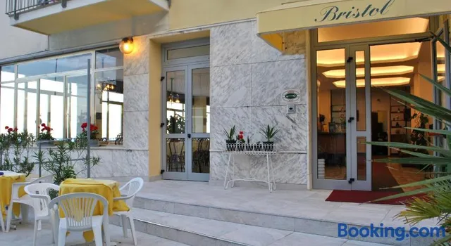 Hotel Bristol