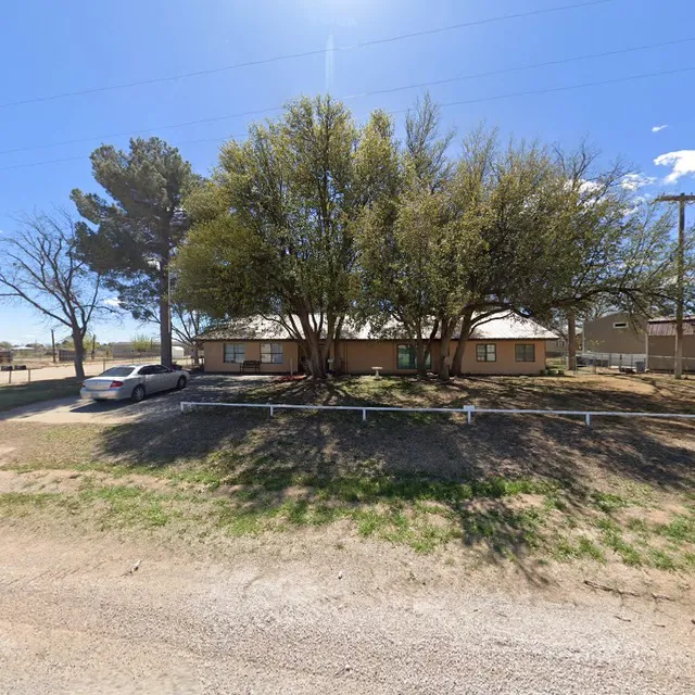 Bisque Barn and Gifts