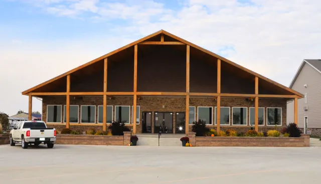 Cobblestone Inn & Suites - Lake View