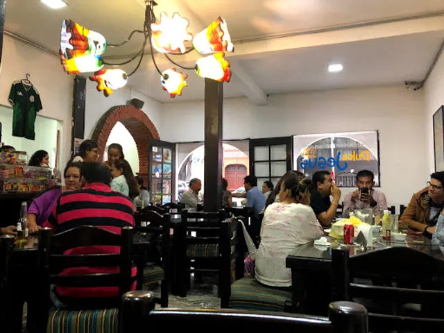 PANADERÍA Y RESTAURANTE COLOMBIANO DULCE JESÚS MÍO