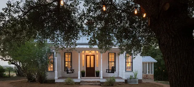 Mustard Seed Bed & Breakfast on the Llano