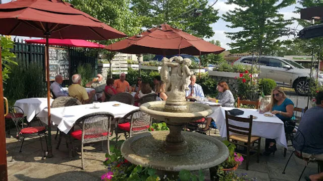 Paesano Restaurant & Wine Bar