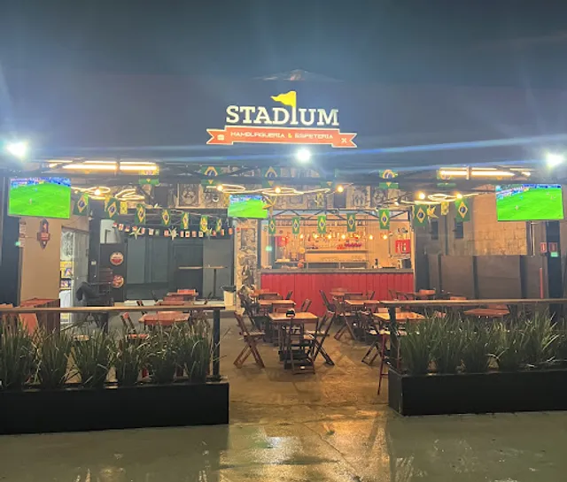 STADIUM HAMBURGUERIA E ESPETERIA