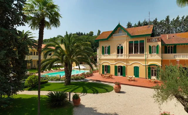 Villa Rosella Resort