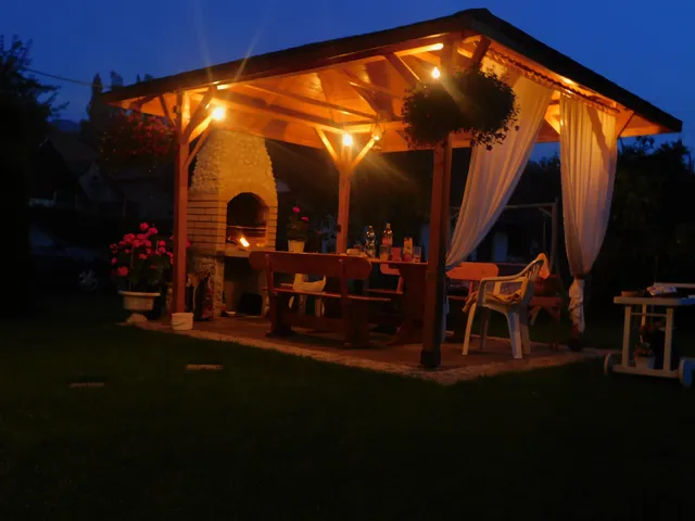 Private accommodation "under the oak"