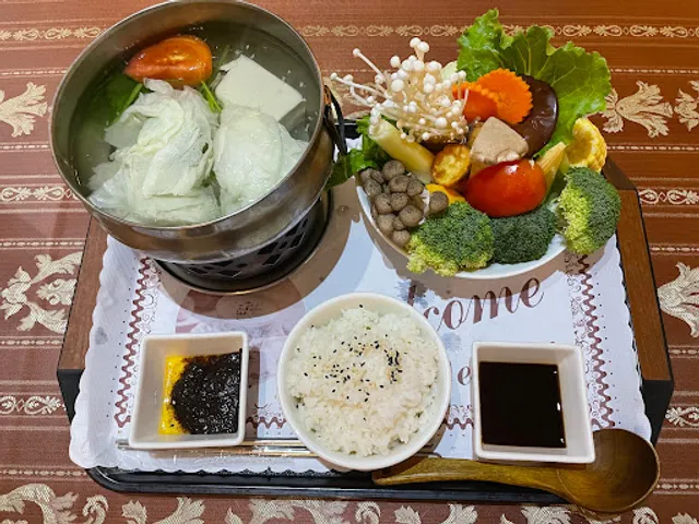 雲淡風清義式蔬食館