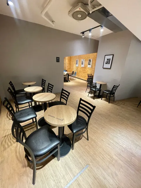 Louisa Coffee 路易莎咖啡(新北投直營門市)