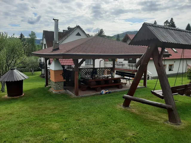 Agroturystyka „Zacisze w Beskidach” - Lucyna i Jerzy Pietrasina