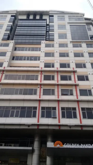 Golden Panda Dormtel