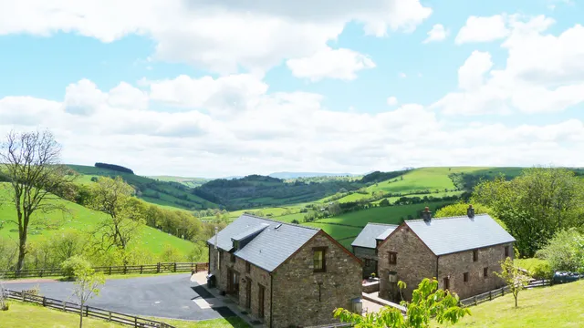 Beacons View Farm Cottages