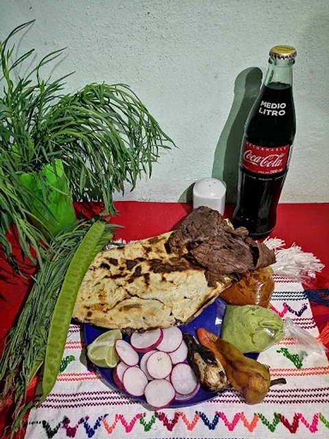 EL RINCÓN COSTEÑO, Tlayudas y algo más...