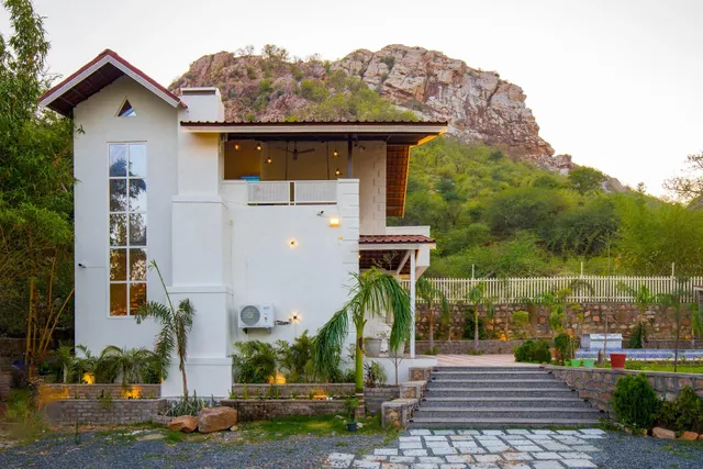 Alaya Stays by ELIVAAS Ramgarh Wild Retreat