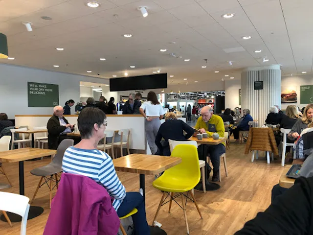 M&S Café