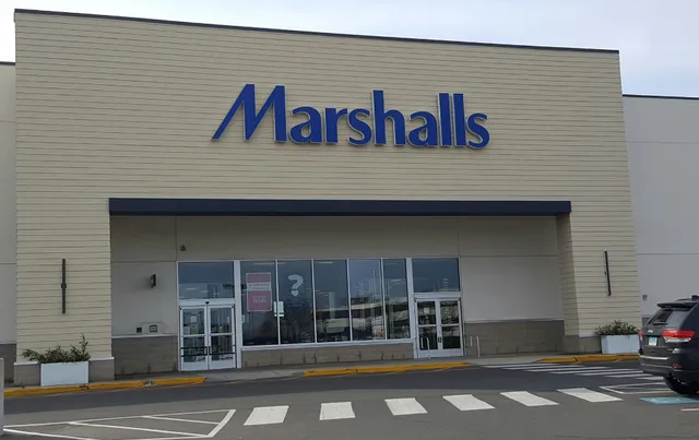 Marshalls & HomeGoods