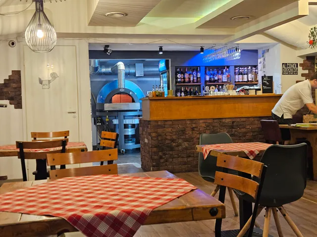 CIELO Authentic Pizza & Cocktails