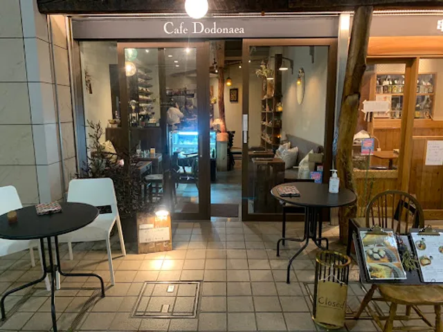 カフェ ドドナエア