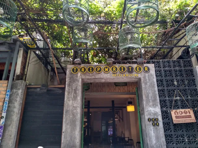 Khách Sạn Tripwriter (Tripwriter Hotel)