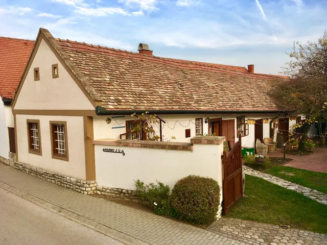 Inn to the Old Press