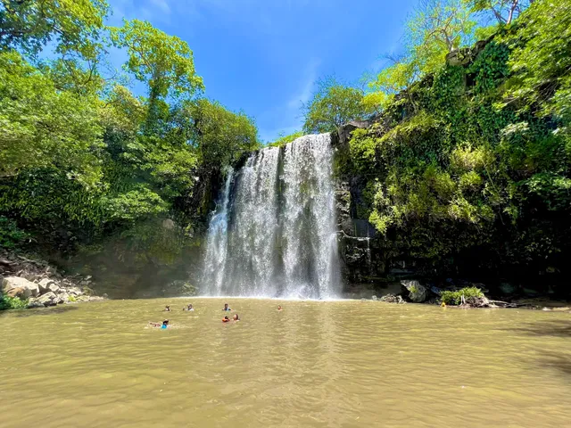 Llanos del Cortés Waterfall