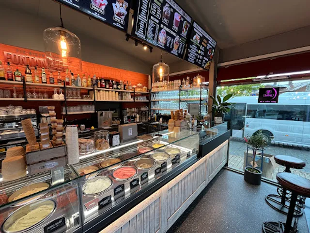 Gelateria Eisdiele Fontanella Bistro Bar Bogen seit 1996 in Bogen