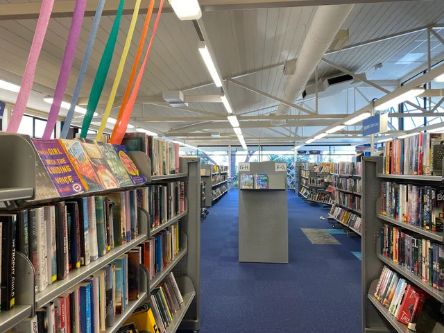 Miramar Library | Motu-kairangi