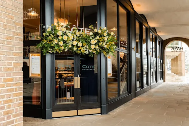 Côte Hay's Galleria