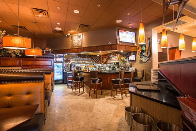 Emilio's – Italian Restaurant & Pizzeria in Commack NY