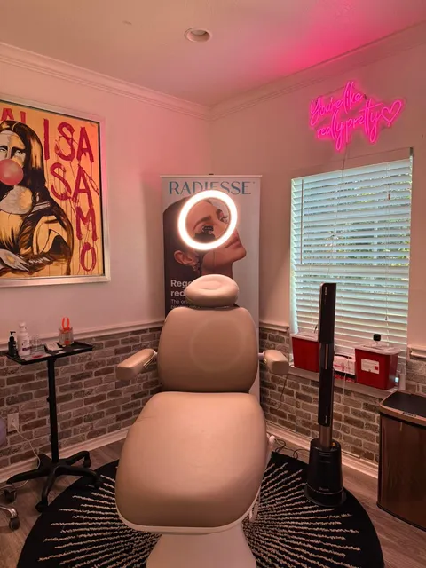 GlowGetter Aesthetics