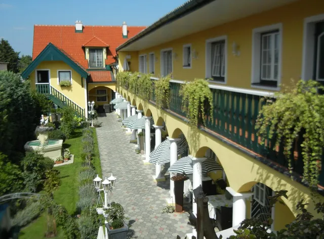 Hotel & Pension Schober