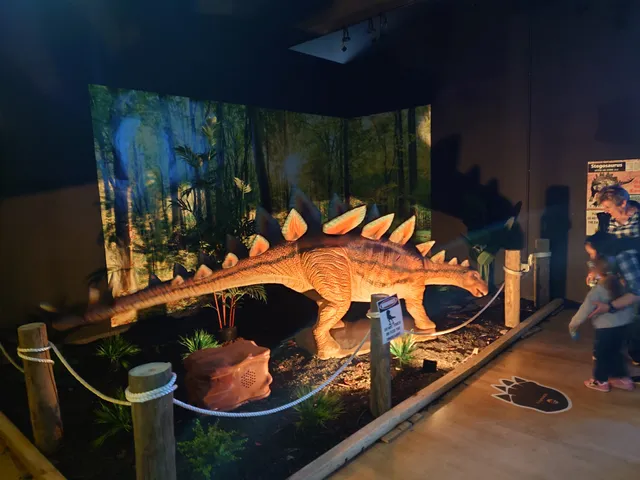 VIA Discovery - Dinos & Legends