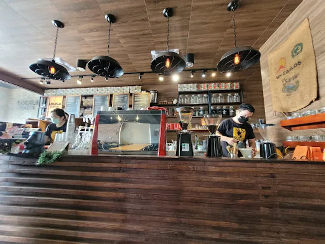 Louisa Coffee 路易莎咖啡(嘉義博愛門市)