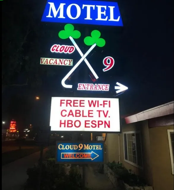 Cloud 9 Motel