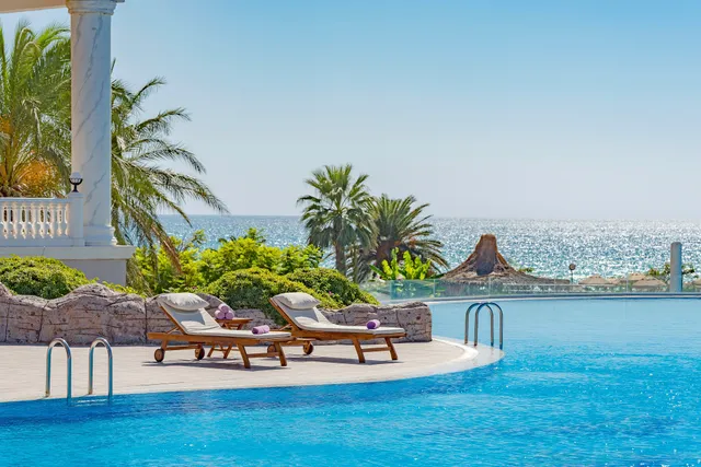 Starlight Resort Hotel