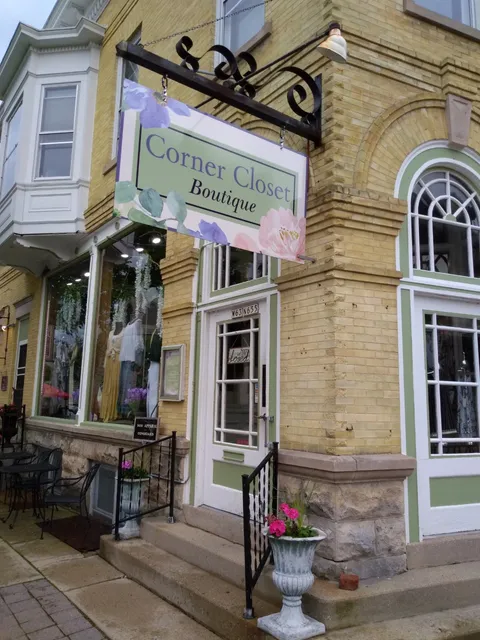Corner Closet
