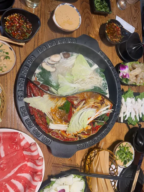 Douchuan Hotpot Gulou Brg Branch