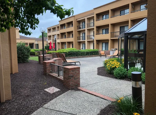 Courtyard by Marriott Detroit Livonia