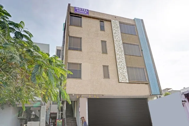 Hotel O Silver Inn Durgapura Railway Station