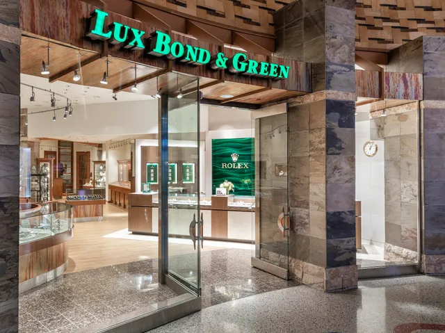 Lux Bond & Green