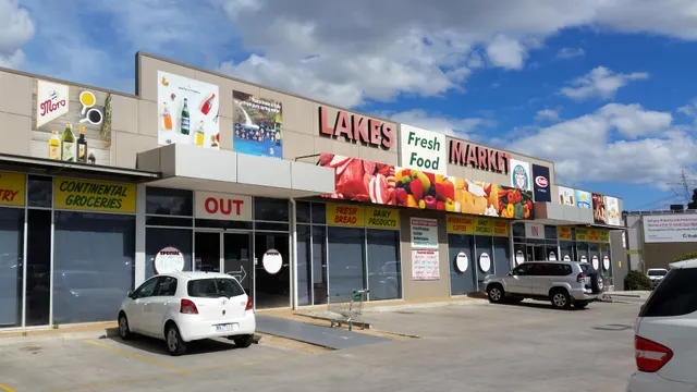 Lakes Fresh Food Market