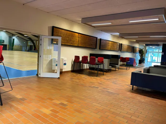 Hirtshals Idrætscenter, Lejr, Vandrehjem - Svømmehal (se åbningstider på hjemmesiden)