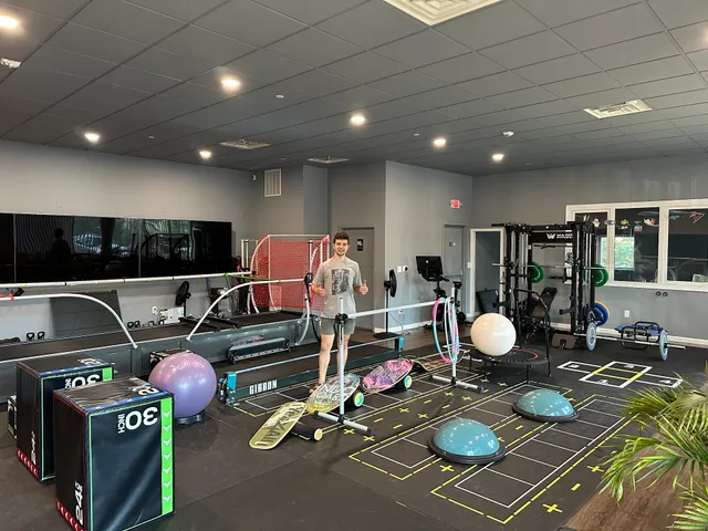 4SeasonAlpine Ski and Snowboard school