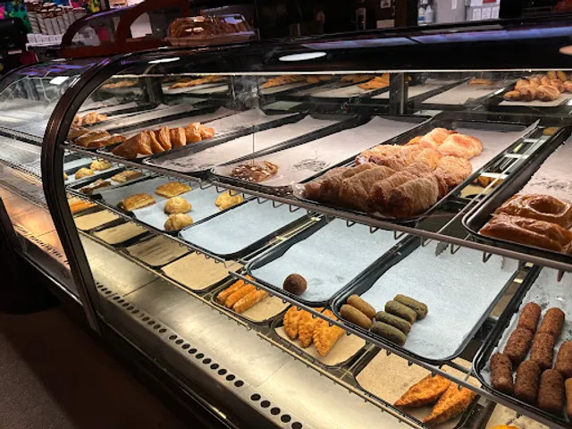 Pinecrest Bakery - Miami Beach