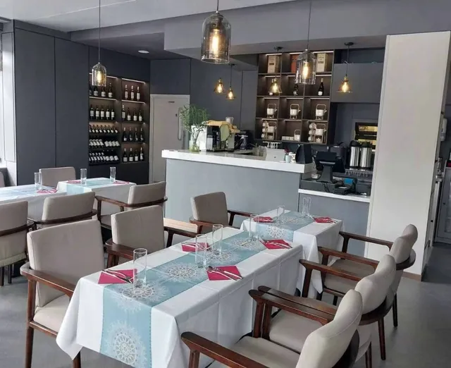 Zi Qi Chinese Restaurant (Nunki Tea House)