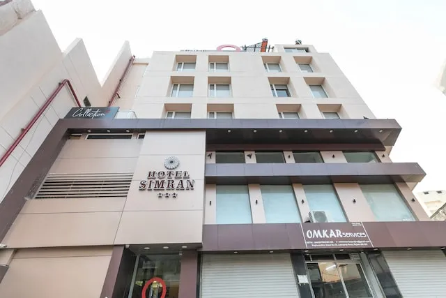Super Collection O Hotel Simran Raghuveer Para