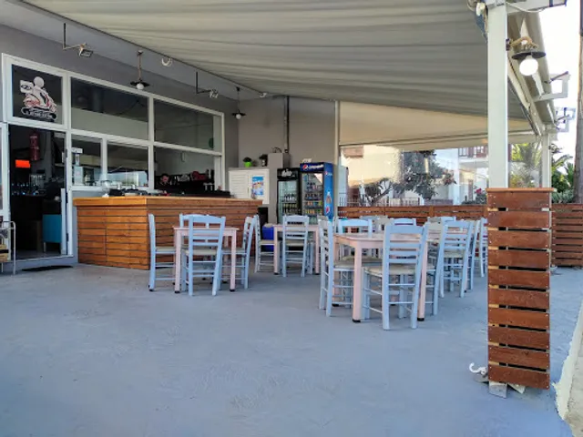 50-50 Grill n' Coffee