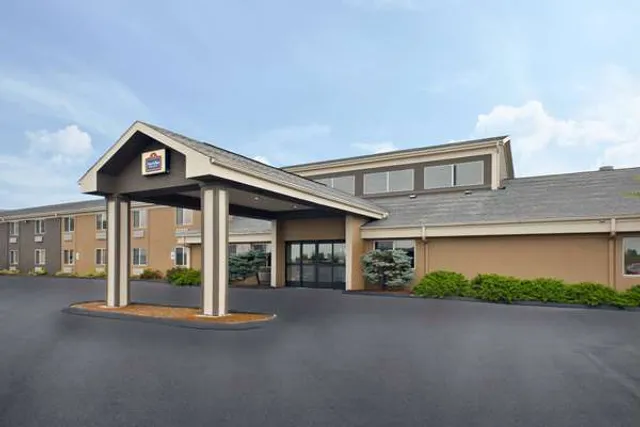 AmericInn by Wyndham Bay City