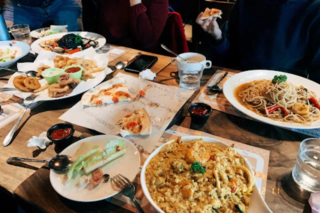 墨尼尼義大利餐廳桃園國際店｜義大利麵｜親子友善｜家庭公司聚餐｜免費停車